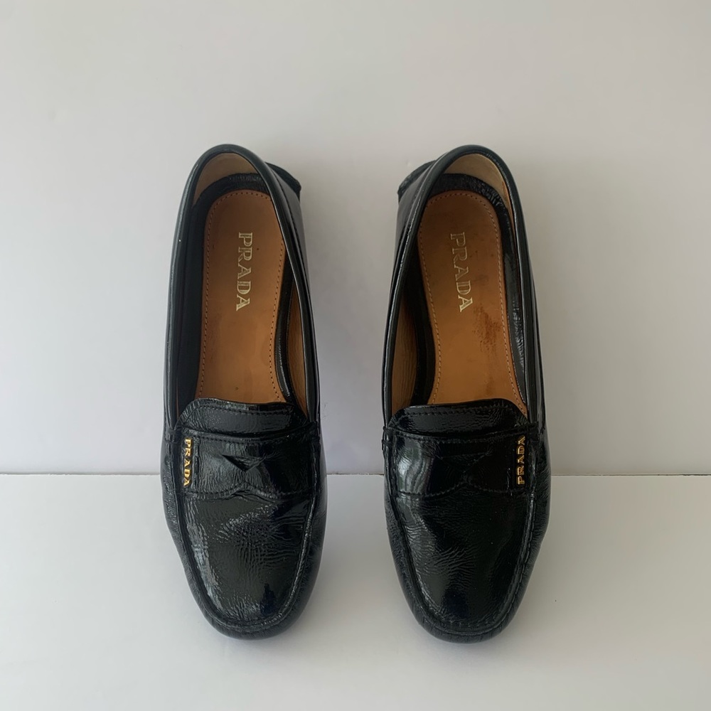 Prada black patent leather loafers. Flats by Prada.